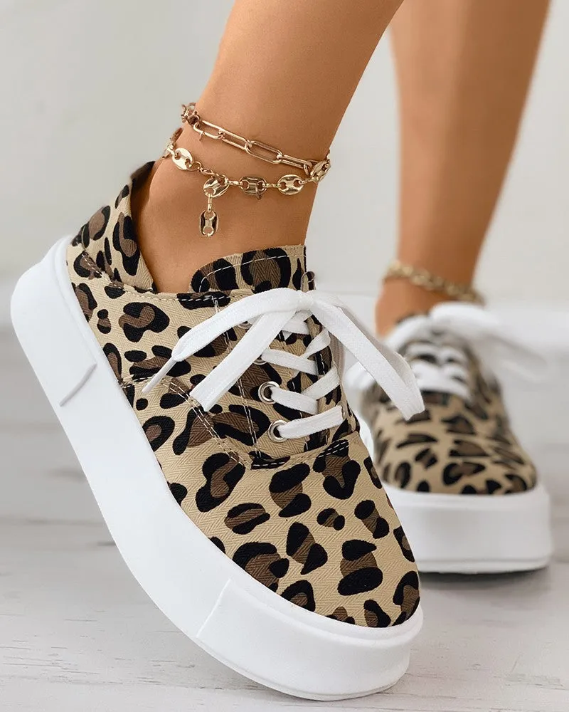 Eyelet Lace up Flatform Canvas Shoes