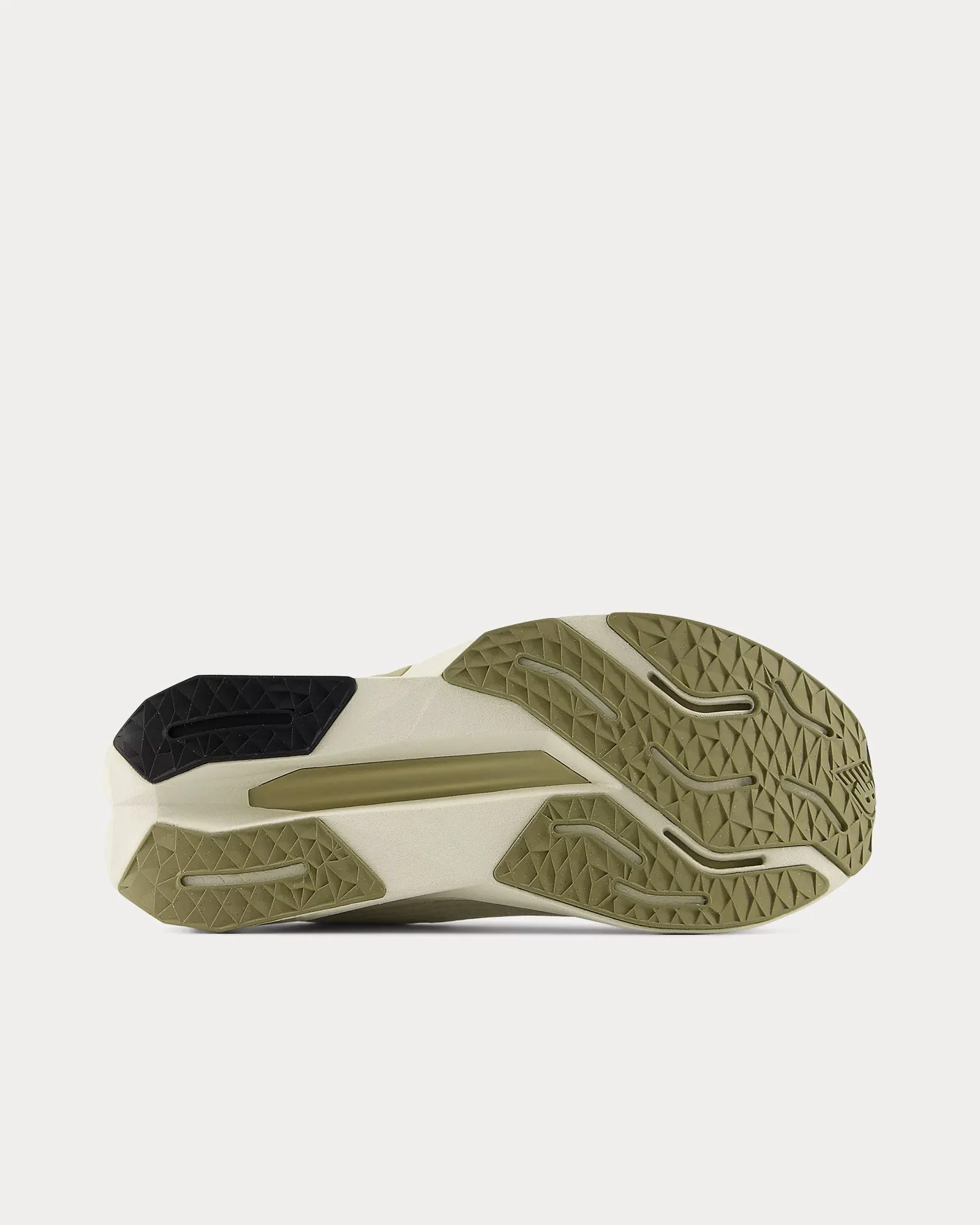 FuelCell Propel v5 Linen / Gold Metallic / Stoneware Running Shoes