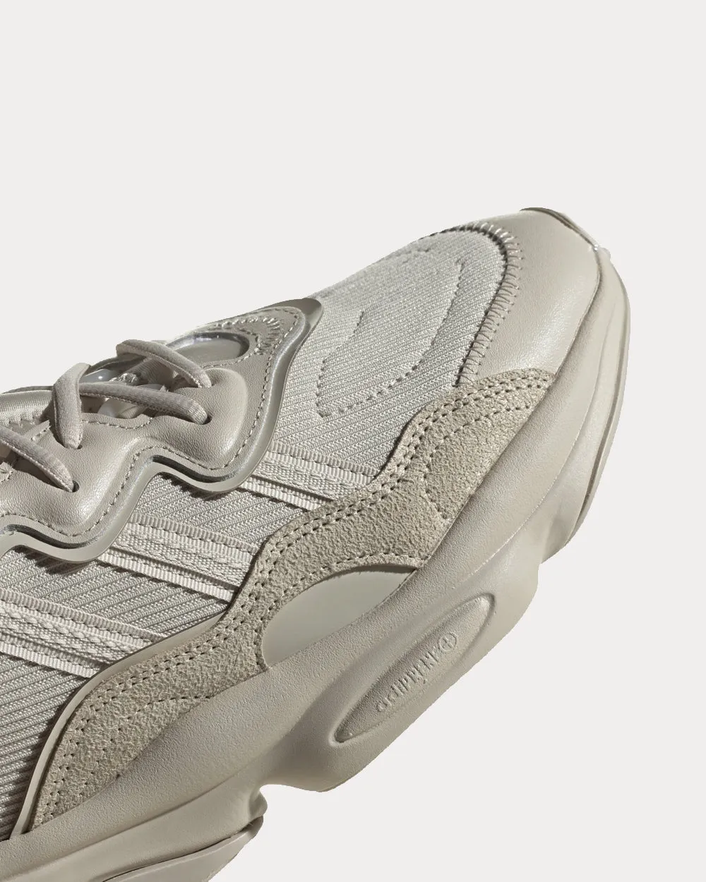 OZWEEGO Bliss Low Top Sneakers